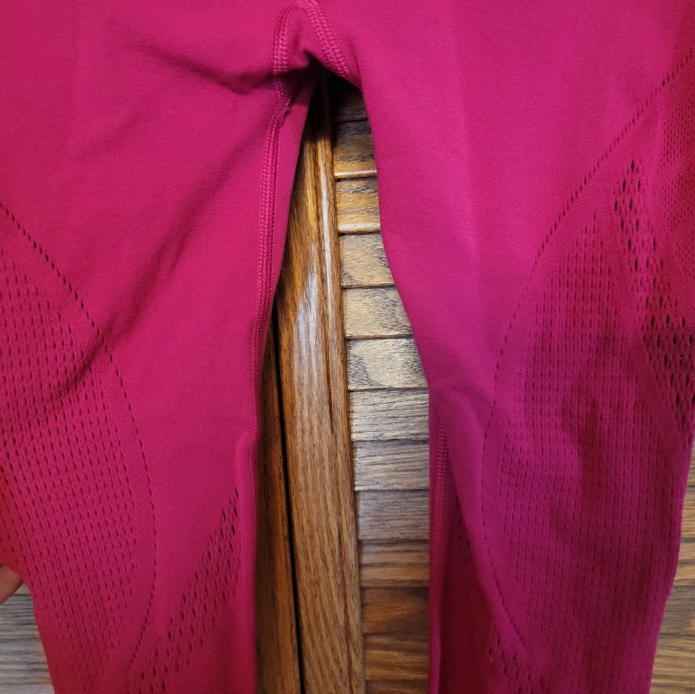 Lululemon Reveal Tight Interconnect Leggings Pink Size 4 - Picture 5 of 7